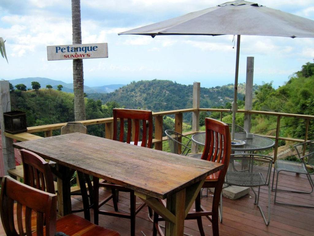 Mount Edge Guest House 포트안토니오 외부 사진