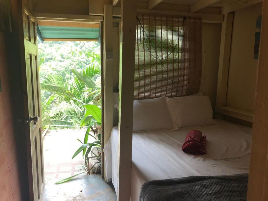 Mount Edge Guest House 포트안토니오 외부 사진